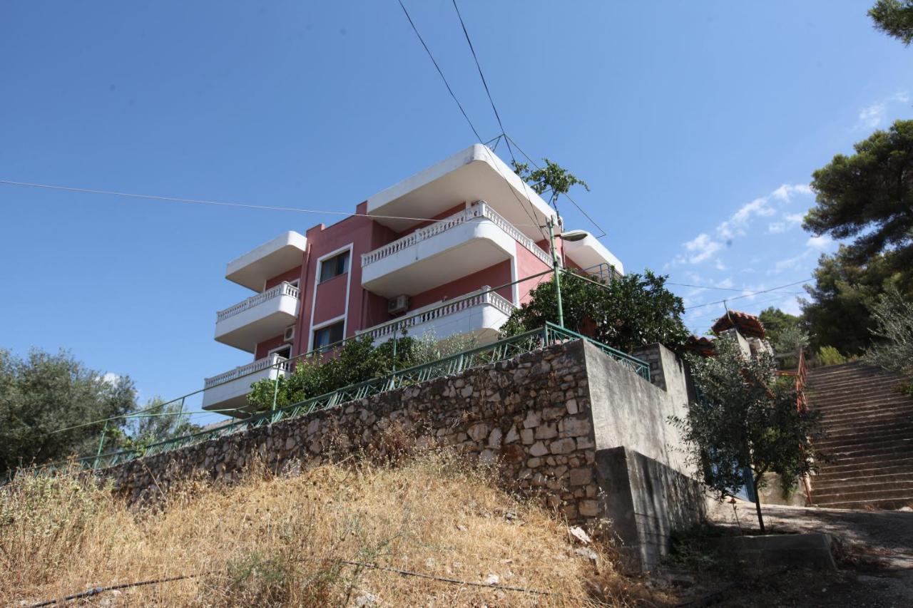 Vila Jakupi Sarandë 外观 照片